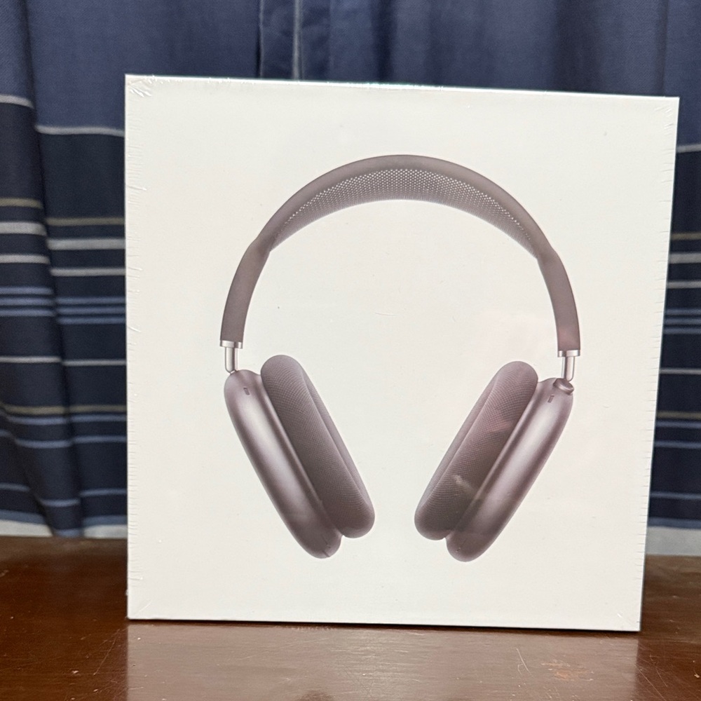 Apple Over-Ear Headphones - Sleek Gray